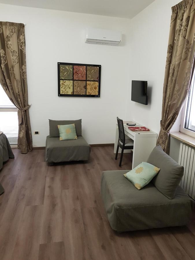L'Insolita Reggia Caserta Eksteriør billede