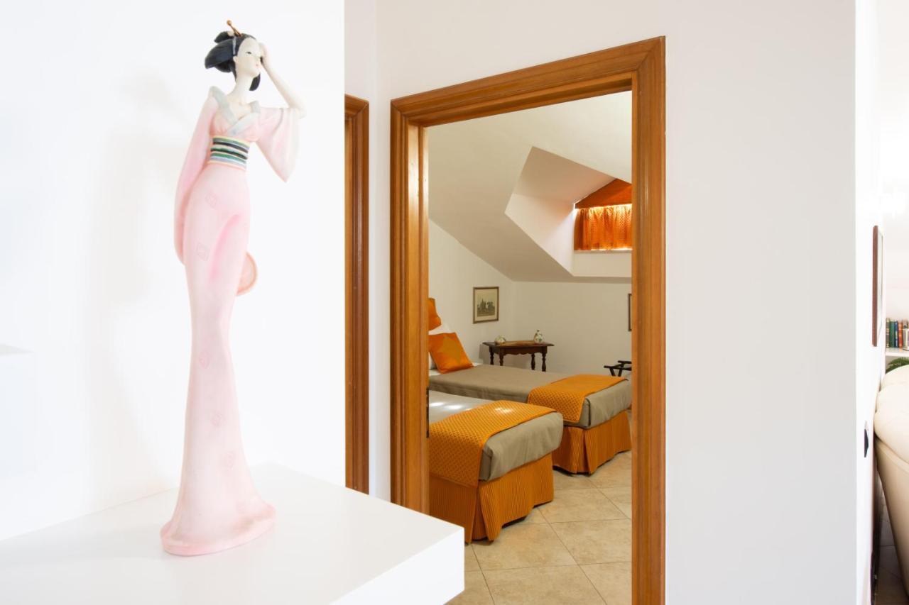 L'Insolita Reggia Caserta Eksteriør billede